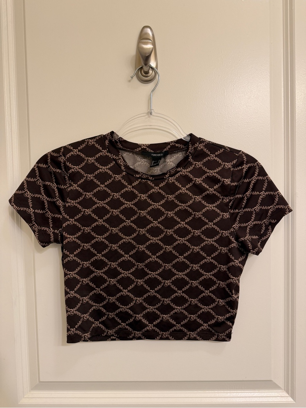 FOREVER 21 brown Chain-Print Cropped Tee